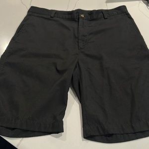 Ping Men's Black Flat Front Golf Shorts Size 34x10" Inseam Excellent Condition